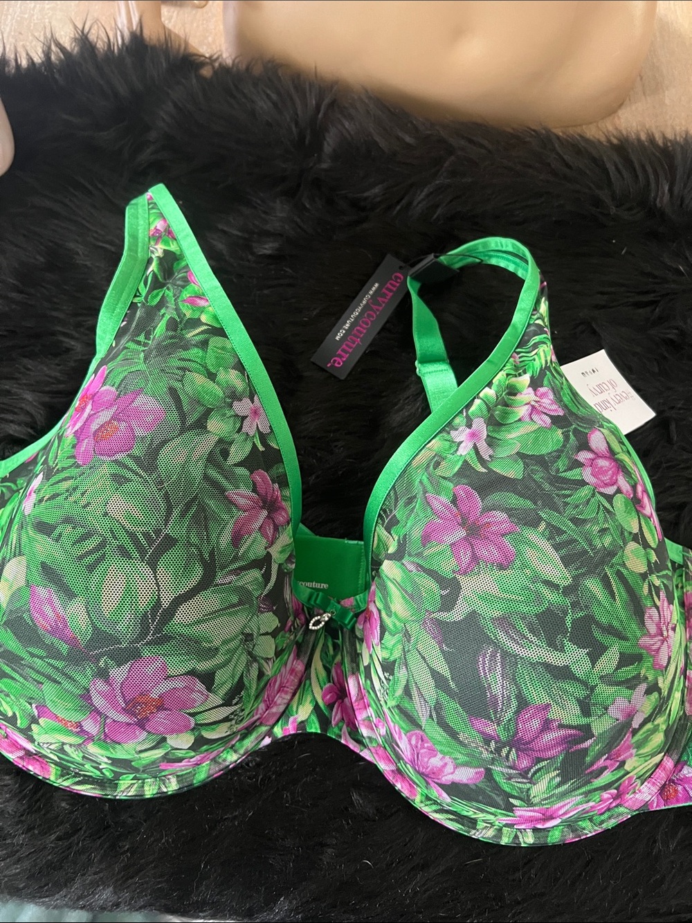 NWT Curvy culture bra size  44DDD